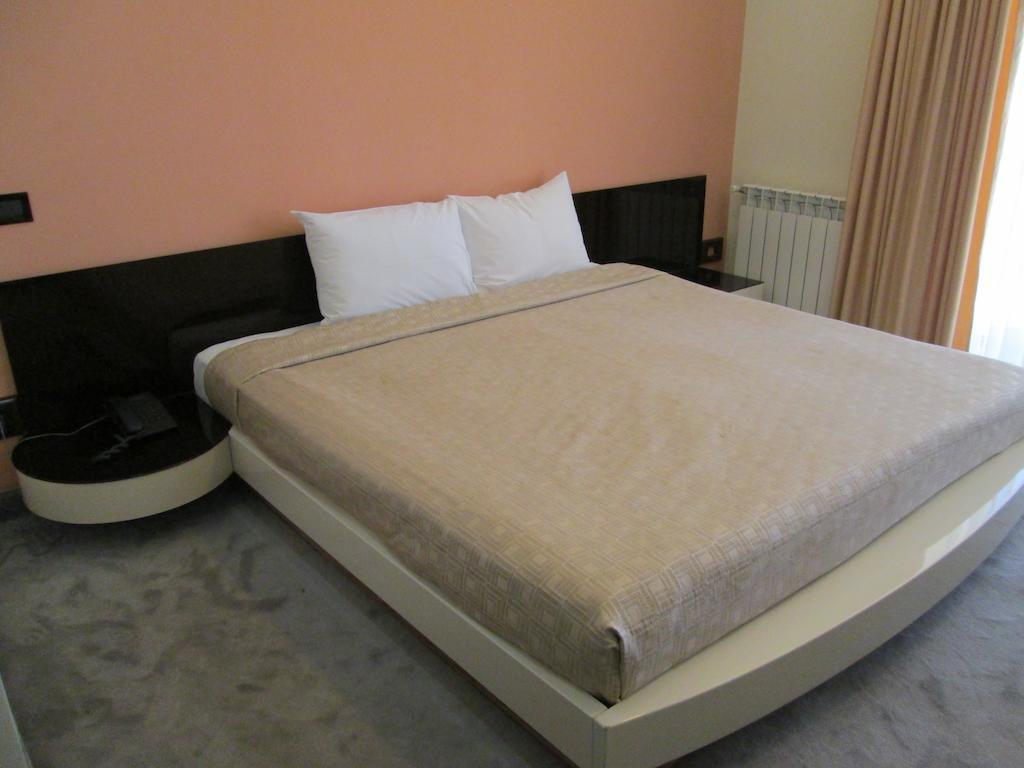Akhtamar Hotel Cjsc Arzakan Zimmer foto