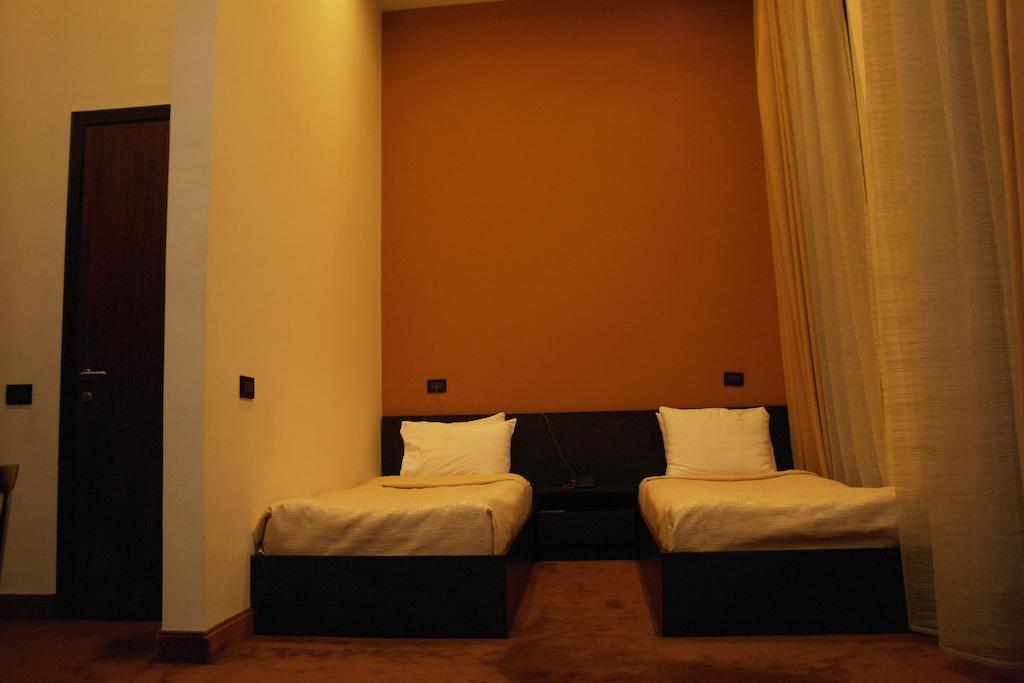 Akhtamar Hotel Cjsc Arzakan Zimmer foto