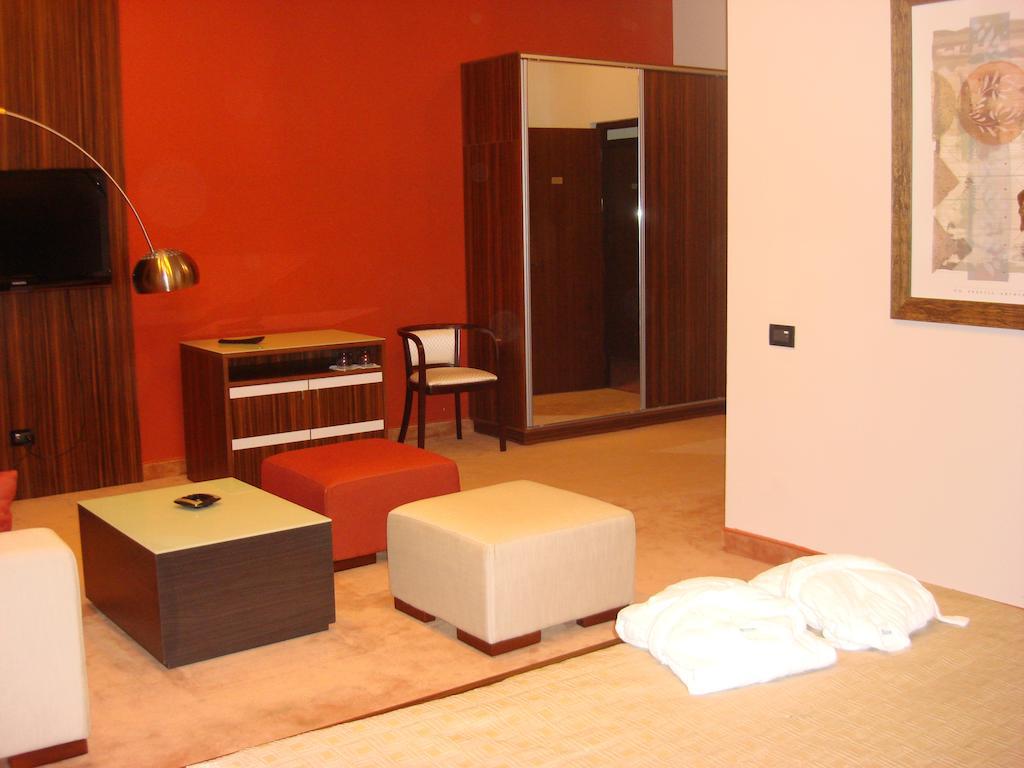 Akhtamar Hotel Cjsc Arzakan Zimmer foto