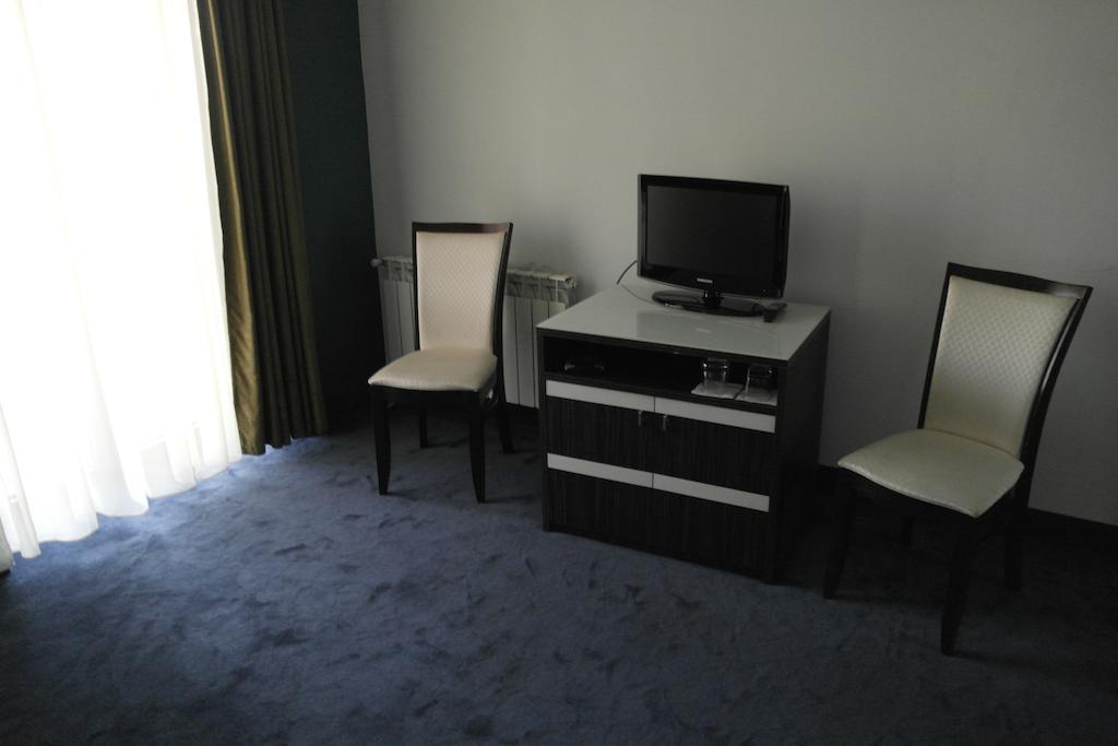 Akhtamar Hotel Cjsc Arzakan Zimmer foto